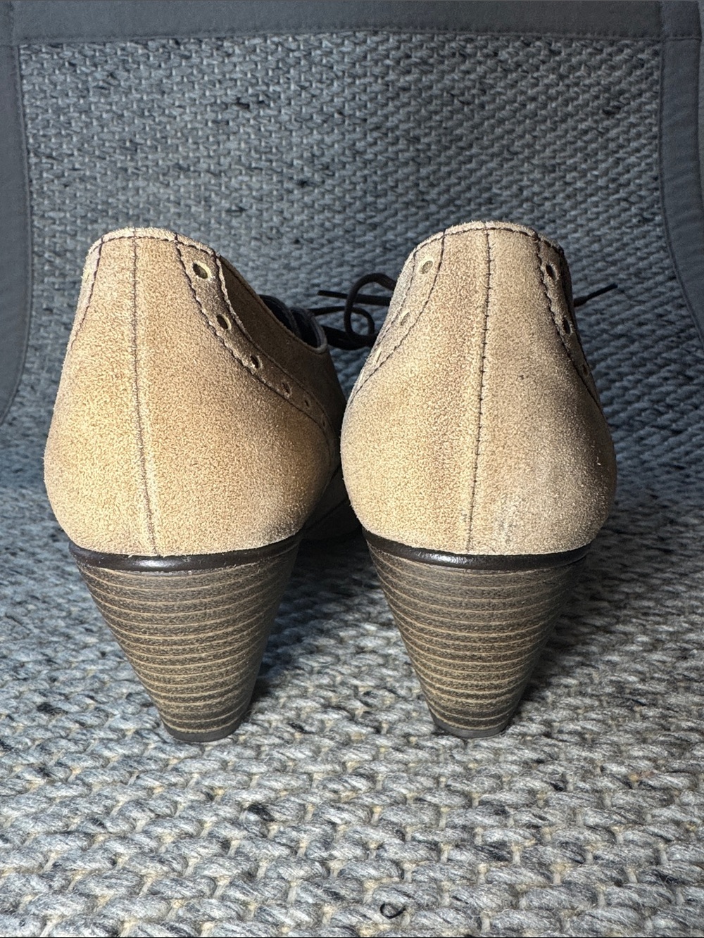 Paul Green Kelsey Nubuck Oxford Heel – Women’s Lace-Up Pumps – Taupe - Picture 11 of 16